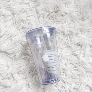 Apple | Clear Tumbler with Straw – Exclusive HQ Gift